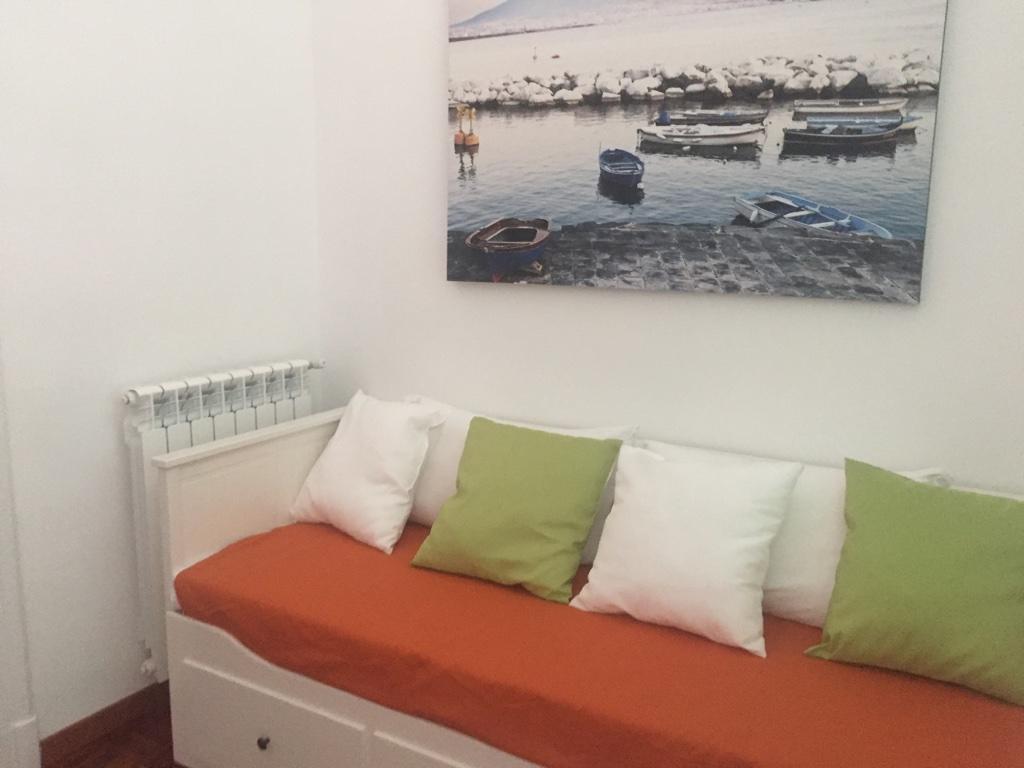 Casa Di Erminia Bed & Breakfast Наполи Екстериор снимка