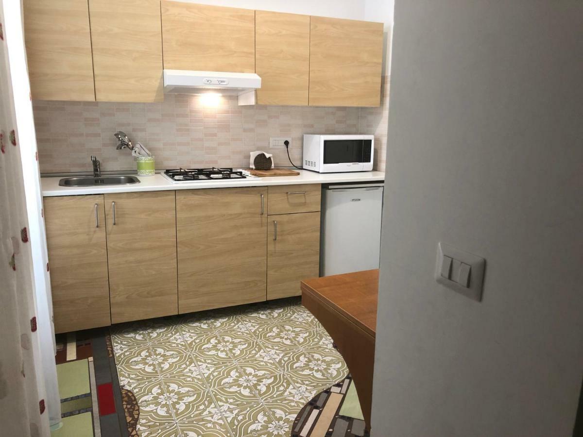 Casa Di Erminia Bed & Breakfast Наполи Екстериор снимка